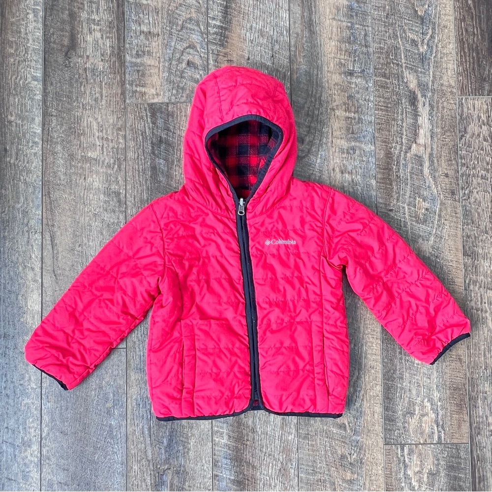 Reversible packable coat